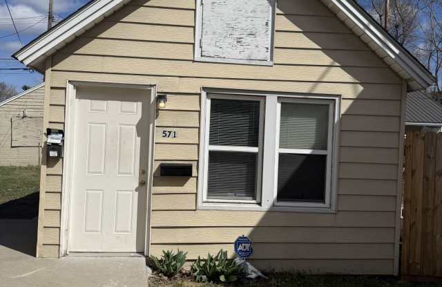 571 Blair Ave. - 571 Blair Avenue, St. Paul, MN 55103 571 Blair Ave. - 571 Blair Avenue, St. Paul, MN 55103