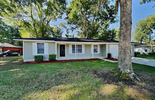8016 Hilsdale Road - 8016 Hilsdale Road, Jacksonville, FL 32216