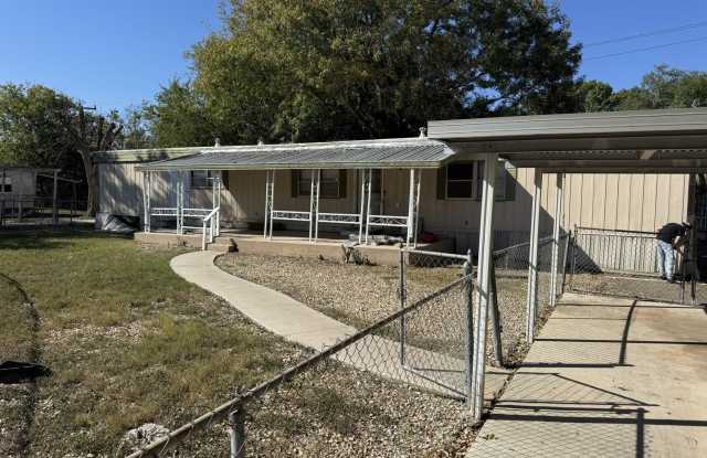 8455 NORTHMONT - 8455 Northmont Drive, Windcrest, TX 78239