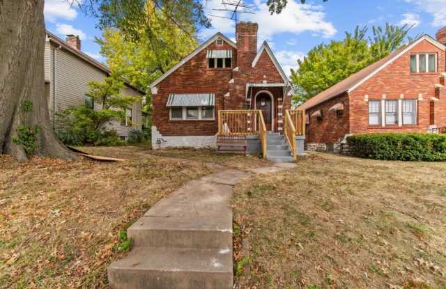 1105 Hornsby Avenue Gallery 1