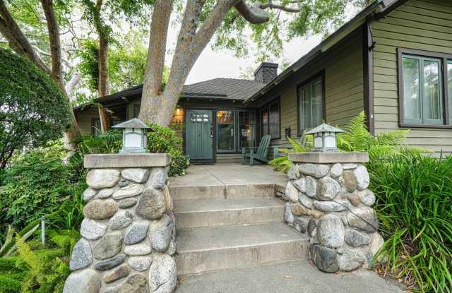 COMING SOON!!! BEAUTIFUL HISTORIC HOME LOCATED IN DESIRABLE MONROVIA LOCATION! photos photos