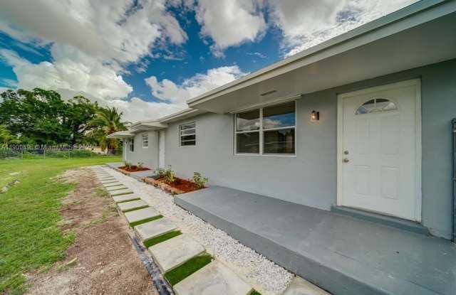 5613 SW 27th St photos photos