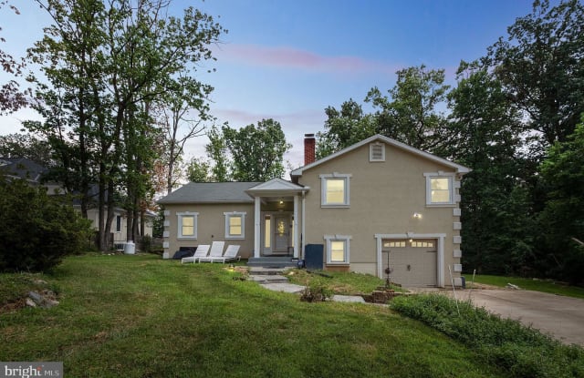 2217 LAUREL RIDGE ROAD - 2217 Laurel Ridge Road, Oakton, VA 22181