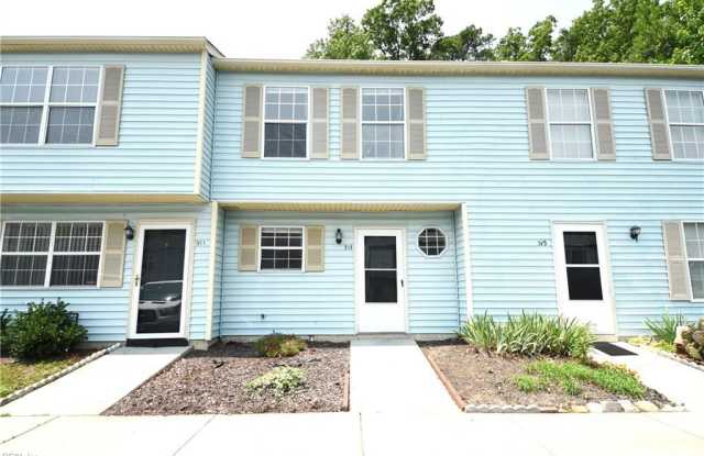 313 Gaylor Lane - 313 Gaylor Lane, Newport News, VA 23602