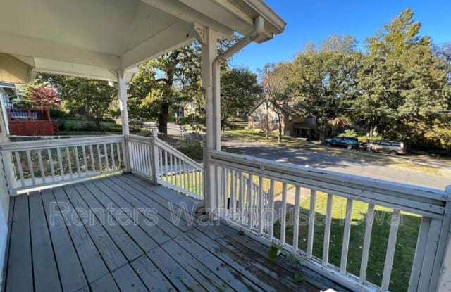 2614 Woodland Ave - 2614 Woodland Avenue, Des Moines, IA 50312