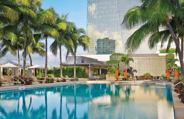 1435 Brickell Ave photos photos