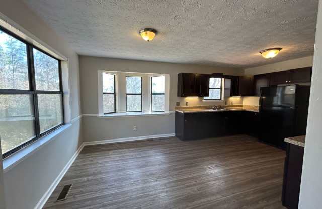 901 Locke Drive, Oxford- MOVE IN SPECIAL - 901 Locke Drive, Oxford, AL 36203 901 Locke Drive, Oxford- MOVE IN SPECIAL - 901 Locke Drive, Oxford, AL 36203