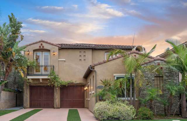 7970 W 79Th St - 7970 West 79th Street, Los Angeles, CA 90293