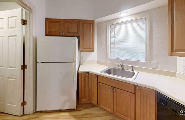 Spacious 3-Bedroom Condo in Lebanon, NH Gallery 3