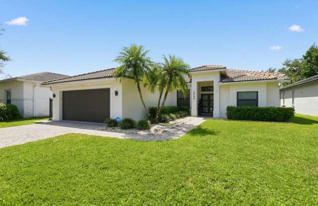 Stunning 4BR House in Naples Gallery 3