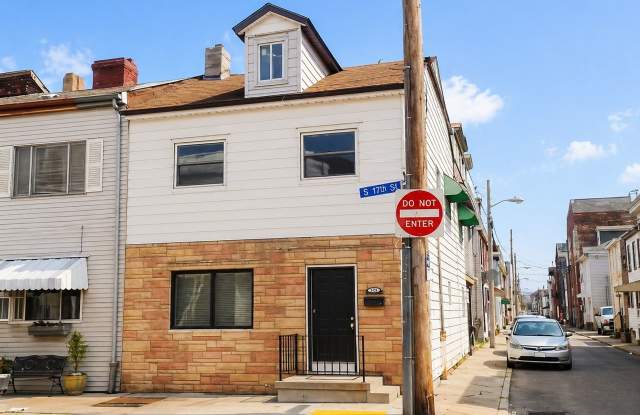 ***South Side Duplex Apartment For Rent * Pet Friendly * Walk to E. Carson St. * Available Now * Renovated *** photos photos