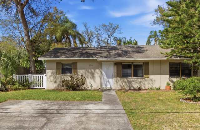 216 4TH AVENUE SW photos photos