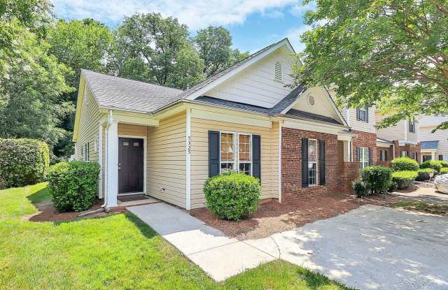 SPECIAL - $1045 OFF FIRST FULL MONTH'S RENT - Beautiful Two Bedroom Townhouse in the Anthem Subdivision! photos photos