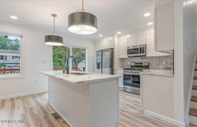 2704 Starlight Terrace Gallery 4