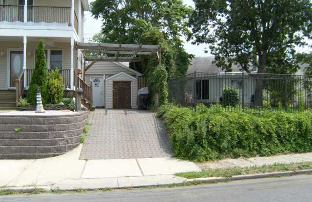 327 New Bedford Road - 327 New Bedford Road, Lake Como, NJ 07719