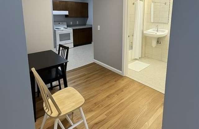 231 Dayton Avenue 3 photos photos