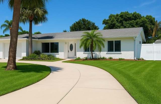 4201 14TH WAY NE - 4201 14th Way Northeast, St. Petersburg, FL 33703