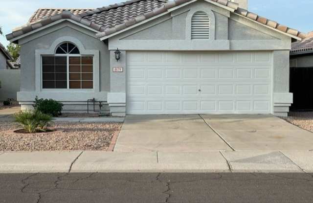 3 Bedroom - 2 Bath - 1515 Sq. Ft. - in Gilbert, AZ - 879 West Sierra Madre Avenue, Gilbert, AZ 85233