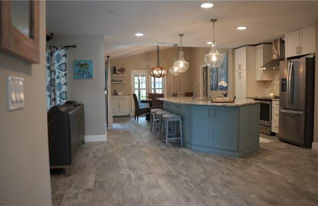 13226 Winsford Lane Gallery 4