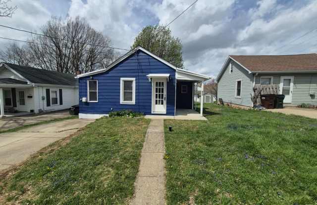 Fully Renovated 2-Bedroom in Elsmere – Off-Street Parking & Yard Space photos photos