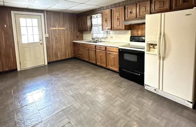 117 E Burd St - 117 East Burd Street, Shippensburg, PA 17257