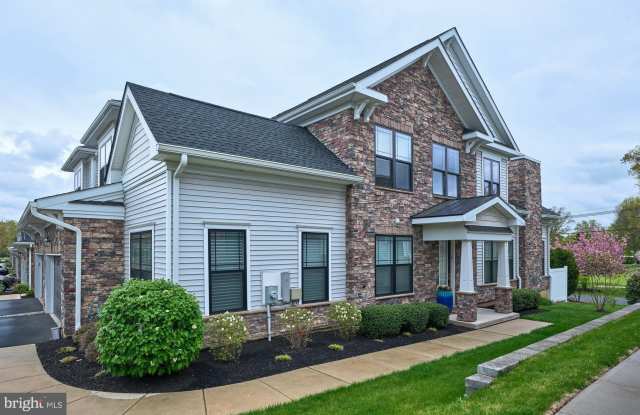 14 DOGLEG LANE photos photos
