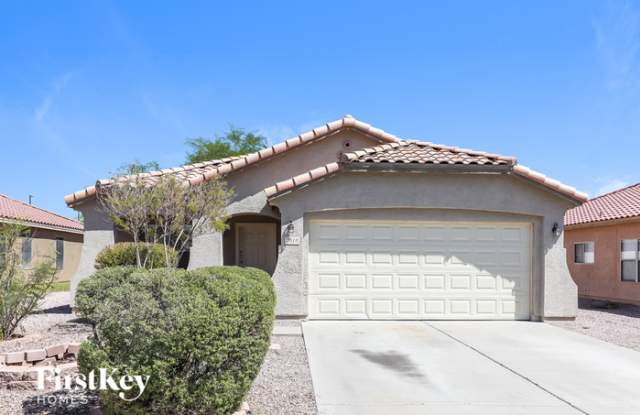 2818 West Hayden Peak Drive - 2818 West Hayden Peak Drive, San Tan Valley, AZ 85142