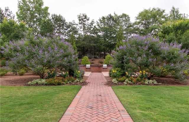 2300 Peachford Rd Dunwoody, GA 30338 - 2300 Peachford Rd, Dunwoody, GA 30338