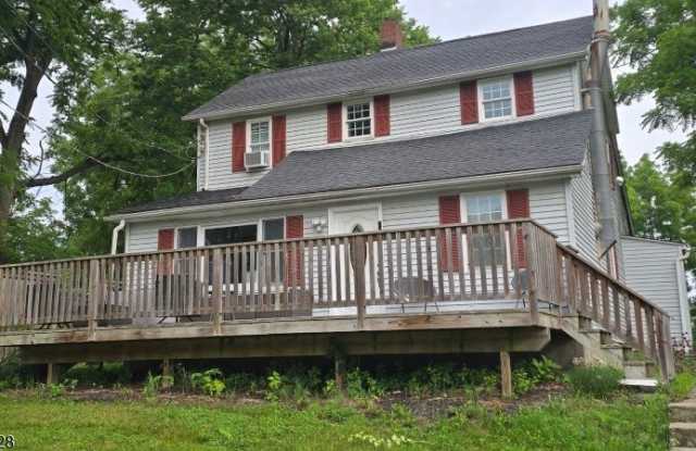 693 Townsbury Rd Gallery 1
