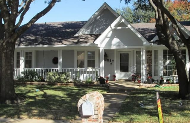 1887 Trail Ridge Dr - 1887 Trail Ridge Dr, Lewisville, TX 75077
