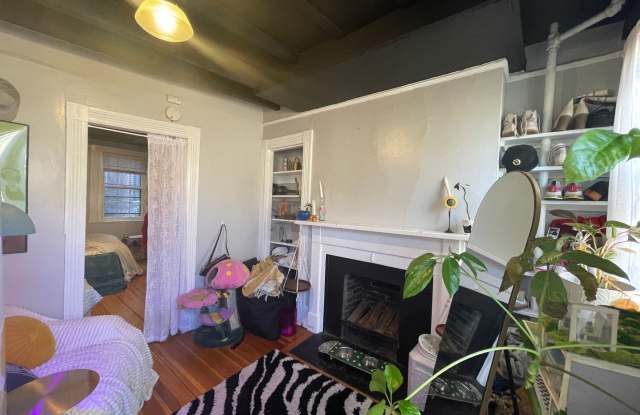 Charming 1-Bedroom in Beacon Hill Gallery 1