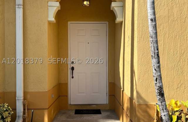 10777 NW 84th Ln Gallery 2