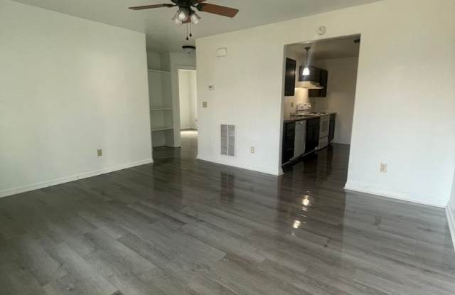 3 BEDROOMS. 2 BATHROOMS. GIANT BACKYARD. WHAT MORE DO YOU NEED? Gallery 3