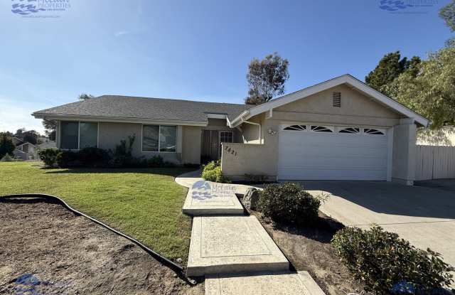 3 Bed/2 Bath with Large Backyard! Gallery 1