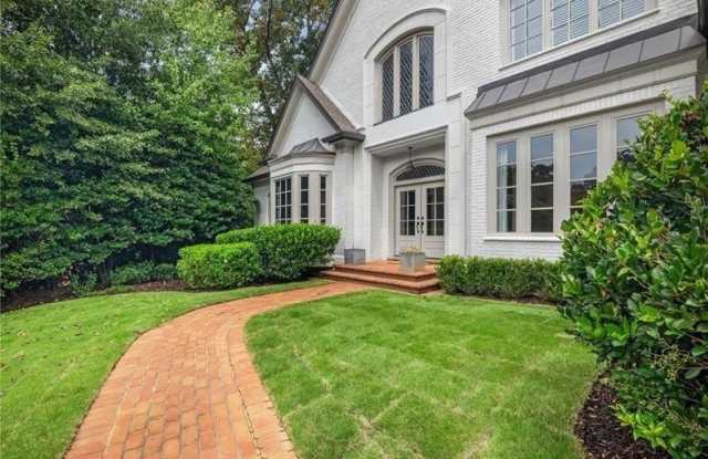 455 Laurel Chase Court Gallery 1