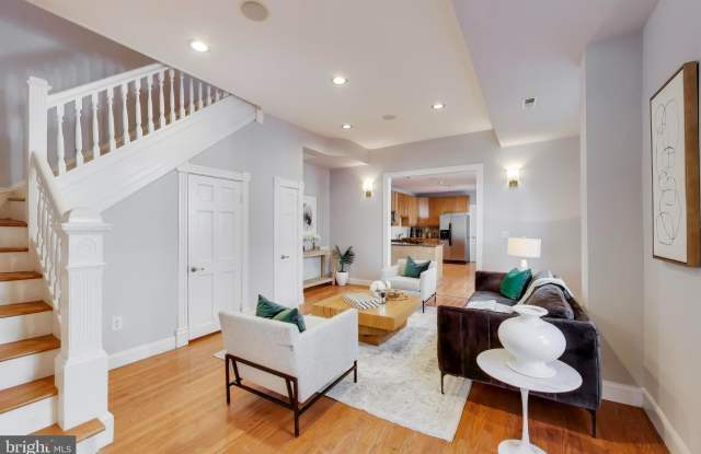 1006 OTIS Place NW photos photos