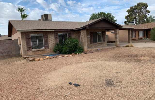 Southern and Hardy 3=Bedroom - 1033 West La Jolla Drive, Tempe, AZ 85282