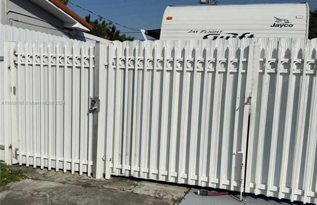 5105 E 8th Ln - 5105 East 8th Lane, Hialeah, FL 33013