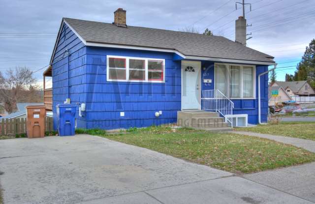 Peaceful 4 bed, 2 bath Home - 6217 North Greenwood Boulevard, Spokane, WA 99205 Peaceful 4 bed, 2 bath Home - 6217 North Greenwood Boulevard, Spokane, WA 99205