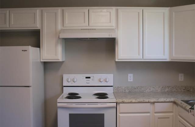 218 1/2 College Dr. Gallery 3