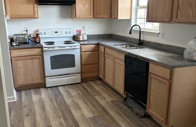 600 HIGHVIEW Court Gallery 2