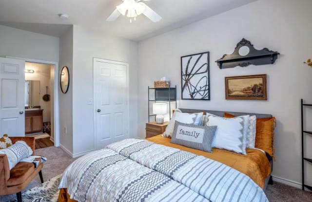 Affordable Housing - Stoneridge Apartments Gallery 2