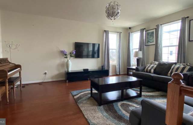 8508 WINDING TRL Gallery 3