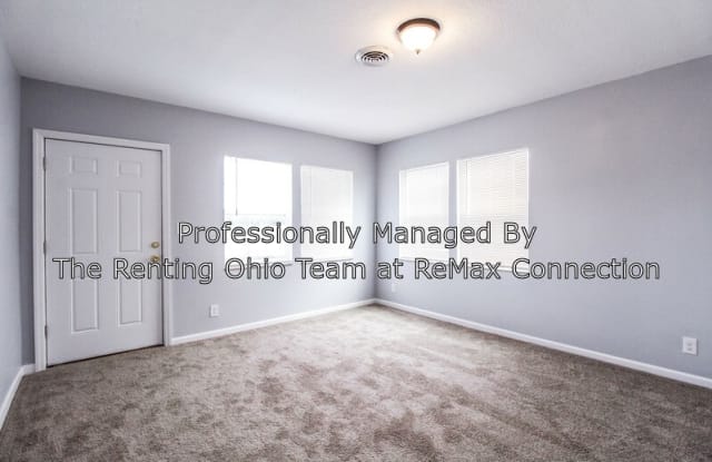 4027 E Main St - 4027 E Main St, Whitehall, OH 43227
