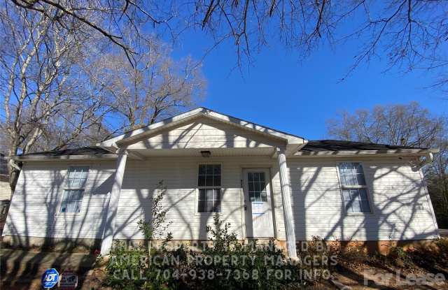 911 Skyland Street photos photos