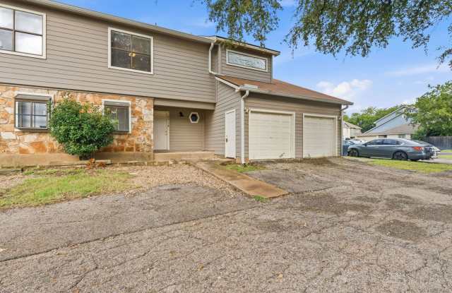 Townhome for Lease in North Austin! Gallery 1