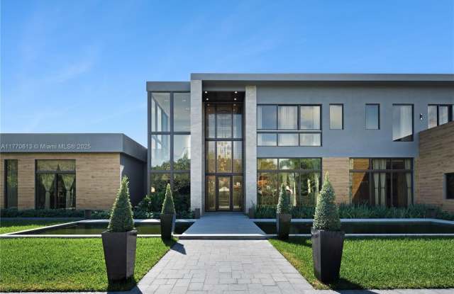 5900 SW 129th Ter photos photos
