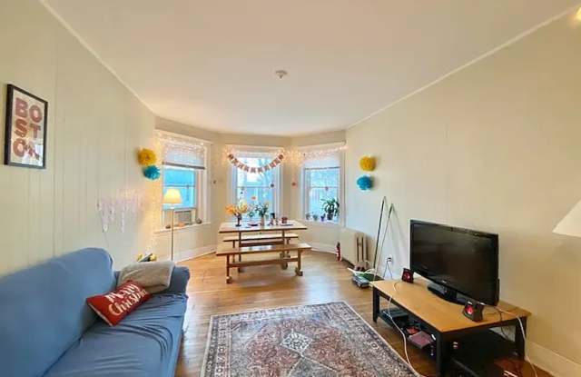 Gorgeous, Must-See 4-Bed/2-Bath Unit for 9/1/26 photos photos