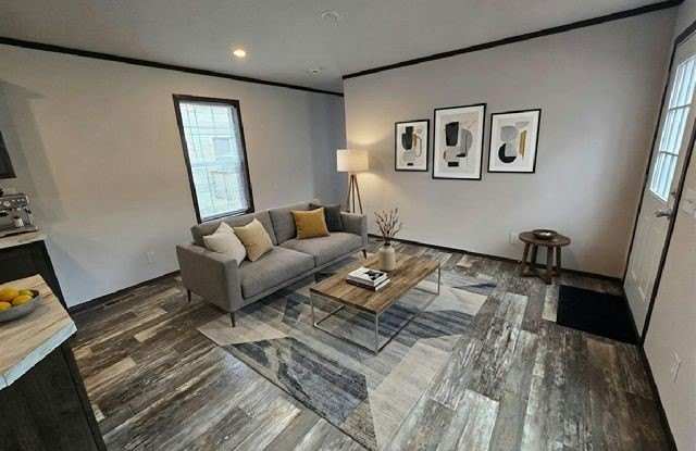 23 Wood Dr Gallery 3