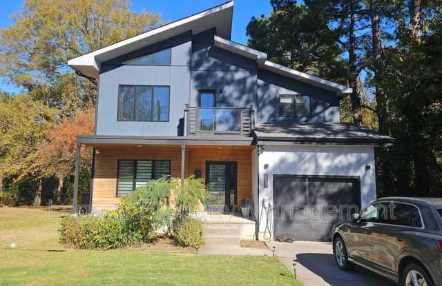 1211 Gilbert St photos photos